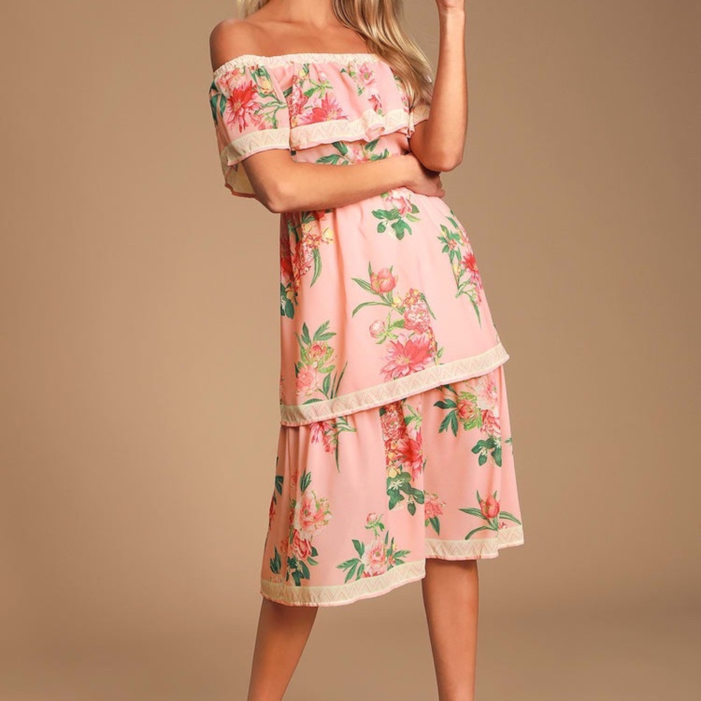 Flirty and fun 🌺 Lulu Aviara dress